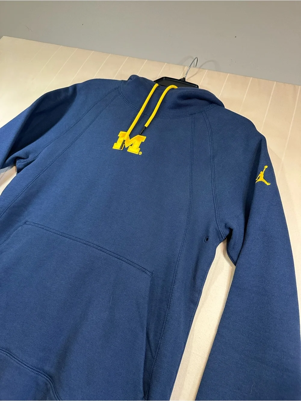 Jordan Brand University of Michigan Wolverines Pullover Hoodie Navy Blue Size L